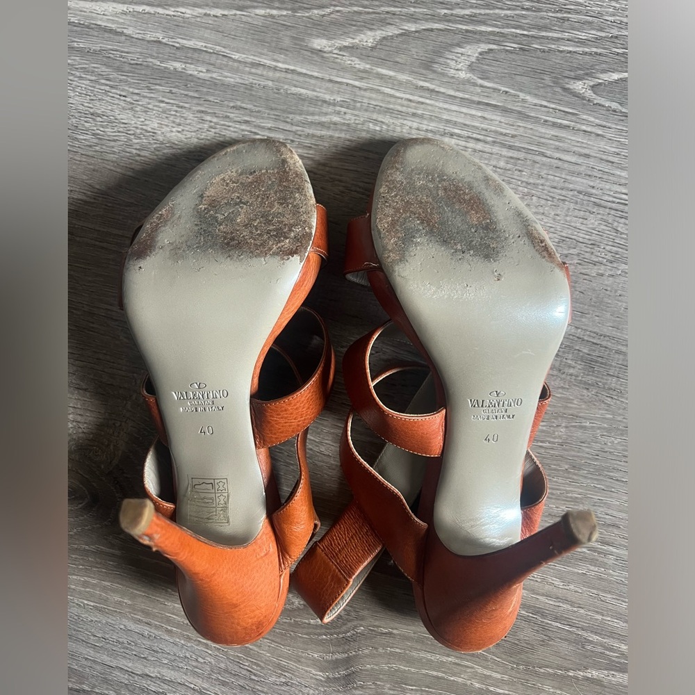 Valentino tan sling back heels - Picture 4 of 4